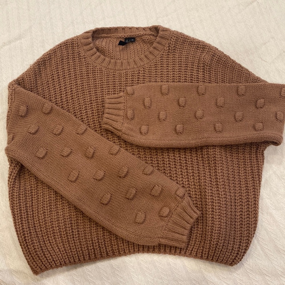 Short/crop knit sweater